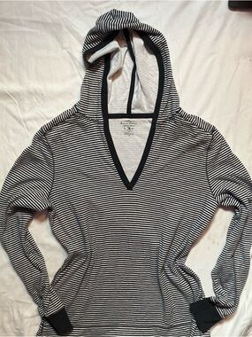 Tommy Hilfiger Cream Knitwear